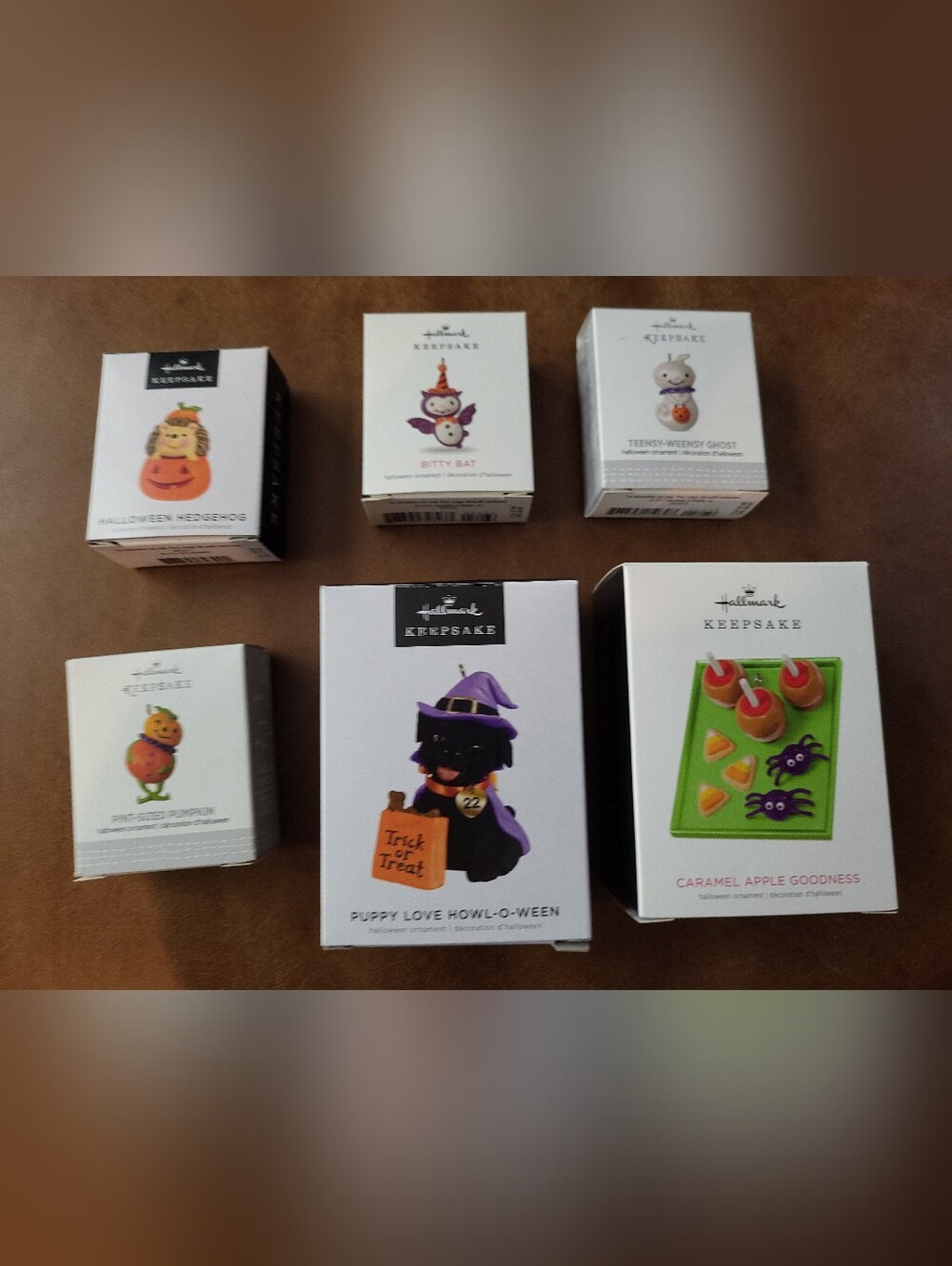 6) HALLMARK HALLOWEEN ORNAMENTS  - TWO REGULAR-SIZE ORNAMENTS AND 4 MINATURES